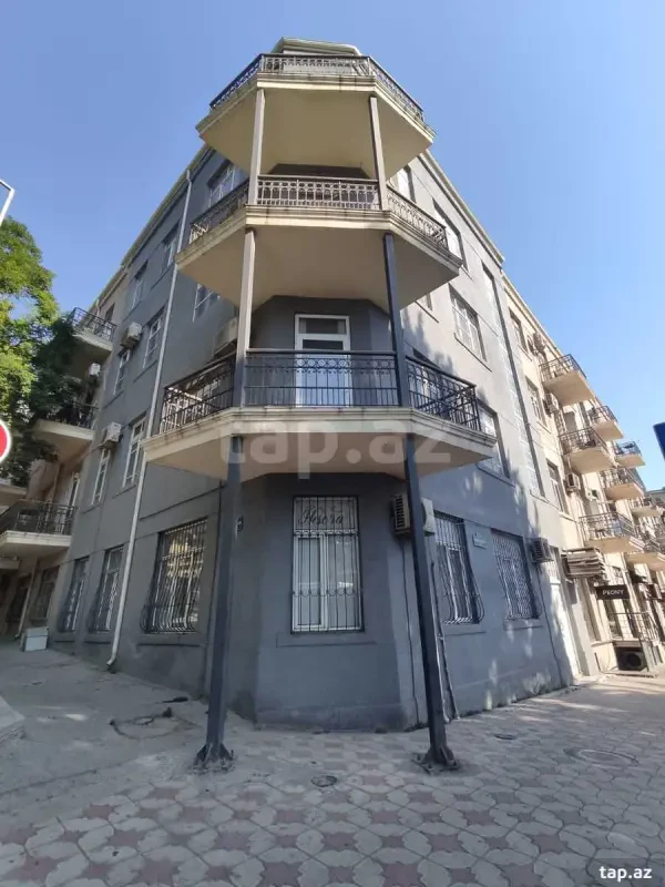Kirayə verilir 2 otaqlı mənzil 80 m²