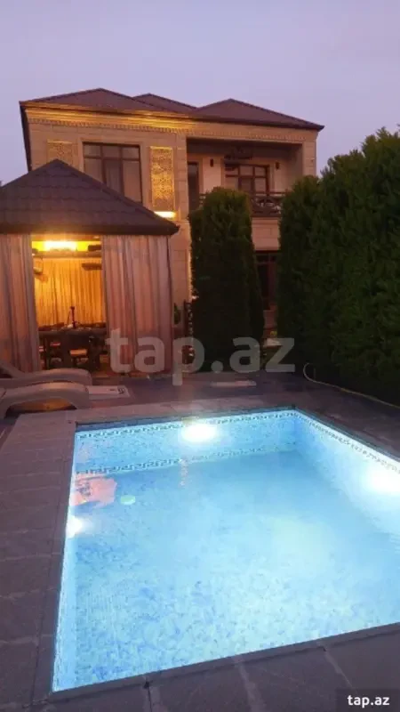 Kirayə verilir 6 otaqlı həyət evi 580 m²