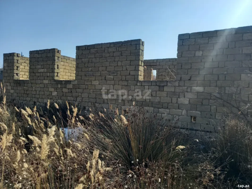 Satılır 4 otaqlı həyət evi 500 m²