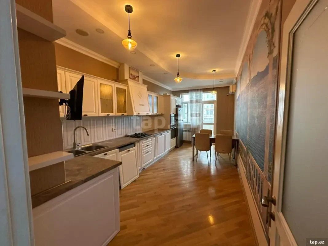 Kirayə verilir 2 otaqlı yeni tikili 110 m²