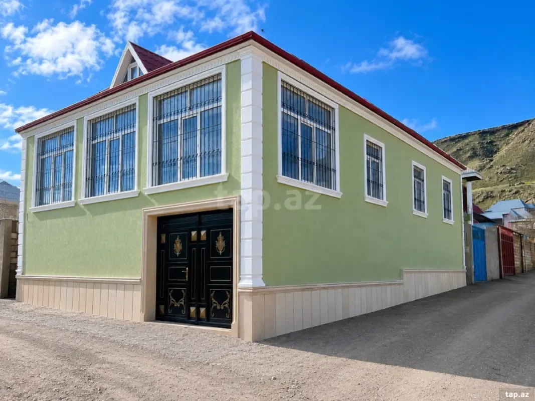 Satılır 5 otaqlı həyət evi 160 m²