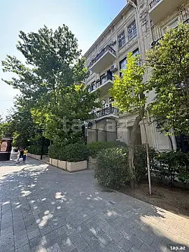 Kirayə verilir 4 otaqlı mənzil 155 m² — Bakı 4 otaq 155.00 m²