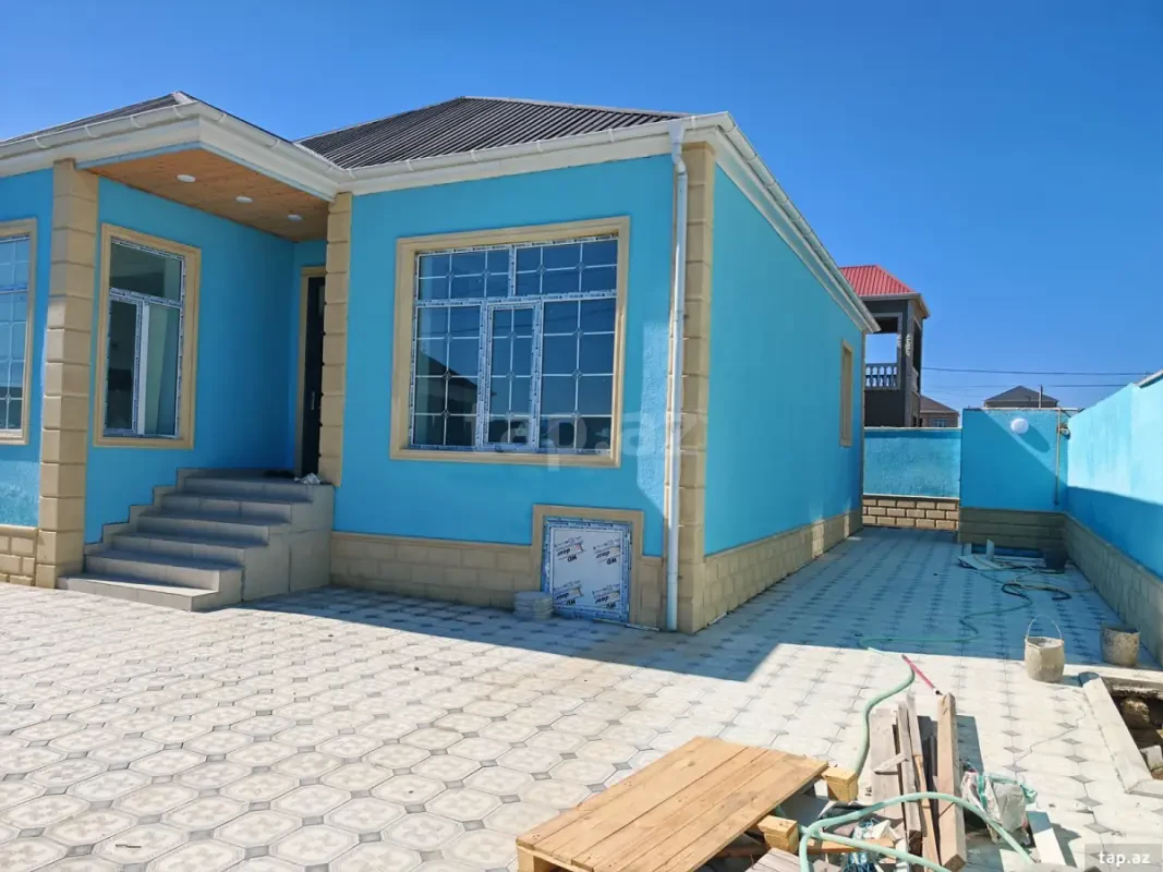Satılır 4 otaqlı həyət evi 120 m²