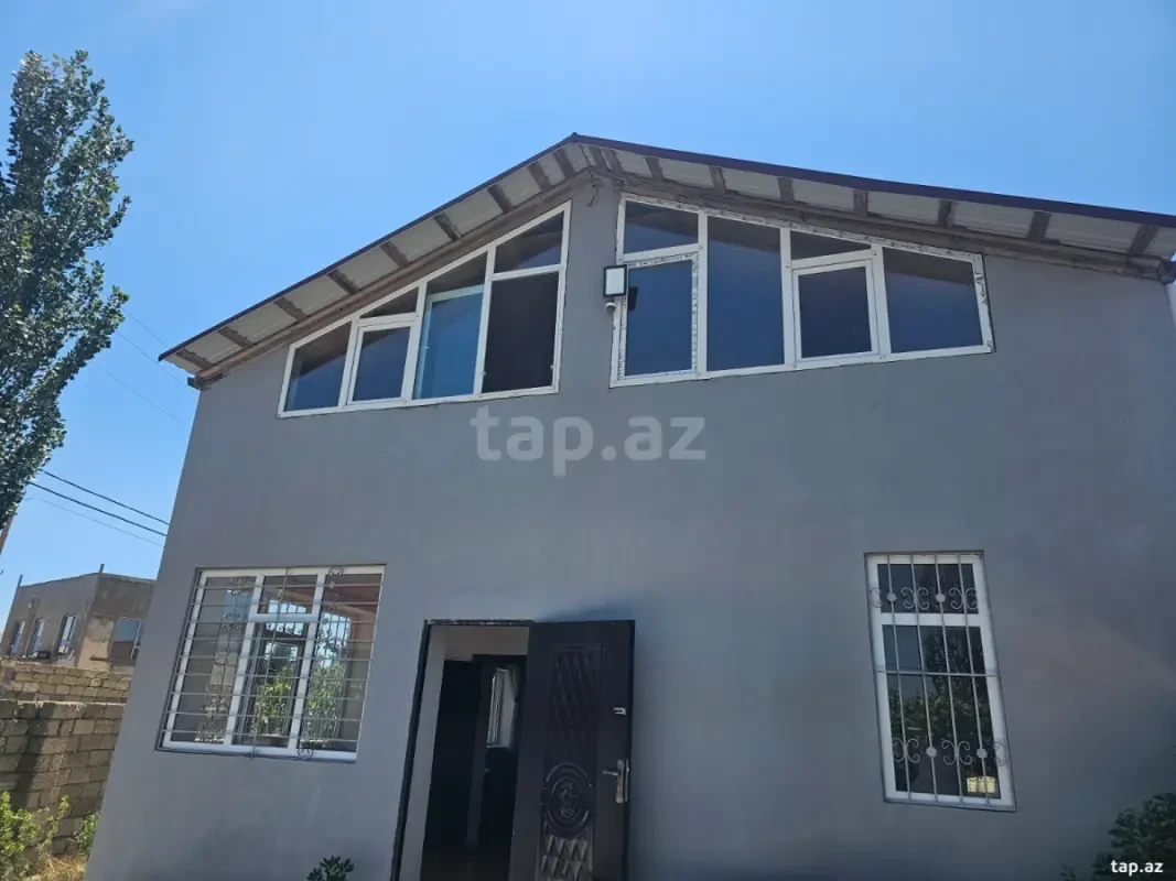 Satılır 3 otaqlı həyət evi 150 m²