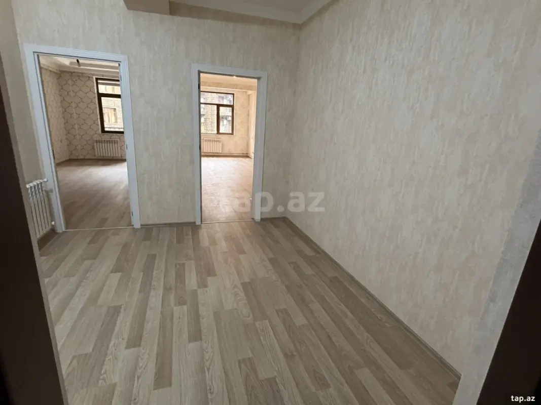 Kirayə verilir 2 otaqlı yeni tikili 82 m²