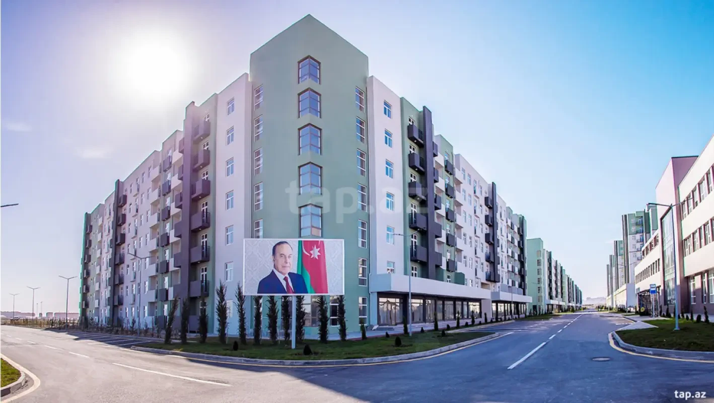 Kirayə verilir 2 otaqlı yeni tikili 70 m²