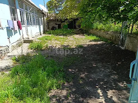 Satılır 4 otaqlı həyət evi 250 m² — Bakı 4 otaq 250.00 m²