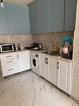 Kirayə verilir 3 otaqlı mənzil 70 m² — Bakı 3 otaq 70.00 m²