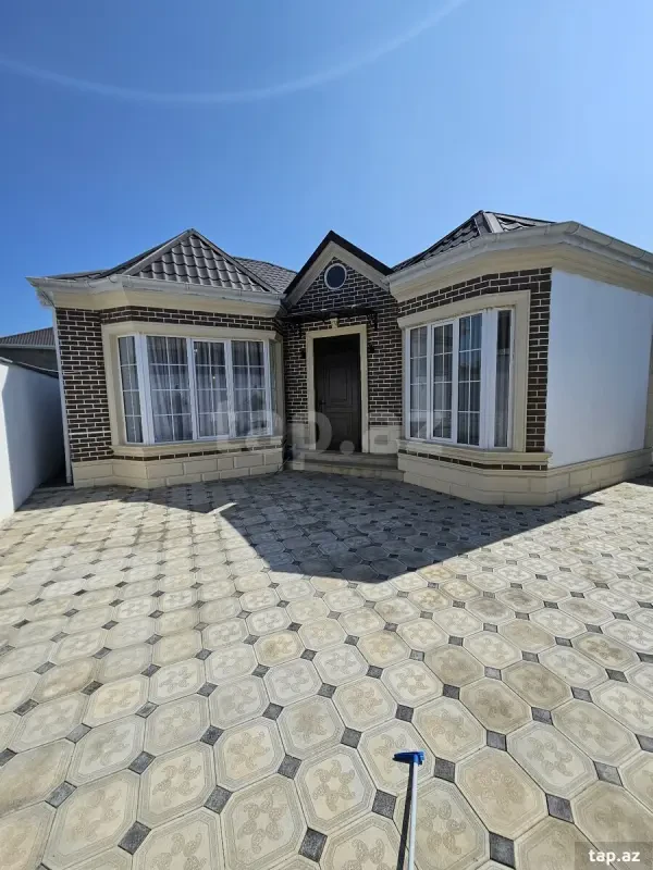 Satılır 4 otaqlı həyət evi 110 m²