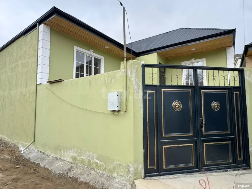 Satılır 4 otaqlı həyət evi 120 m²