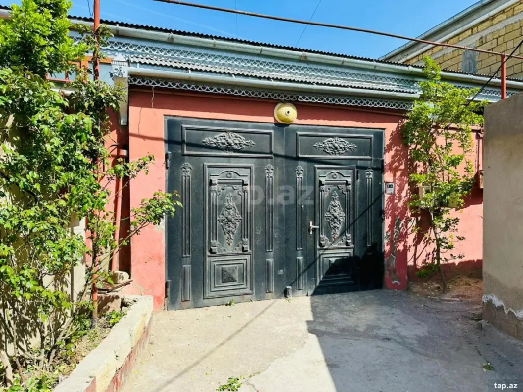 Satılır 5 otaqlı həyət evi 130 m²