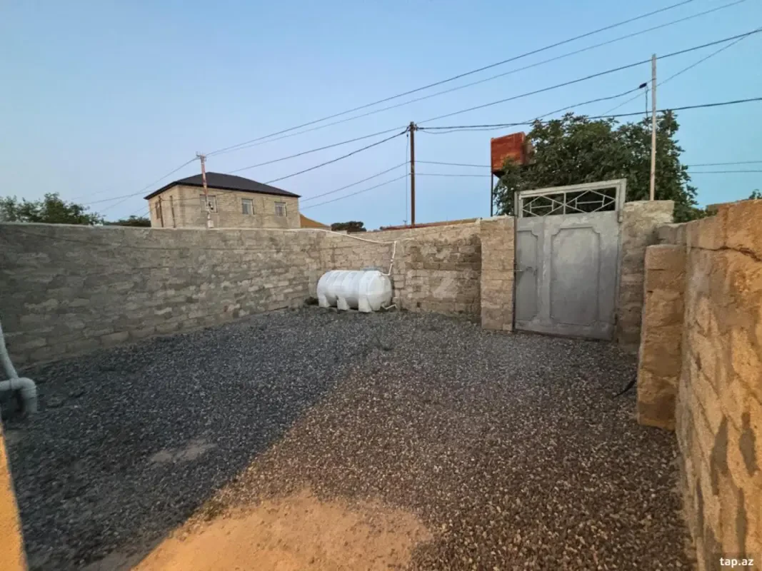 Kirayə verilir 2 otaqlı həyət evi 80 m²