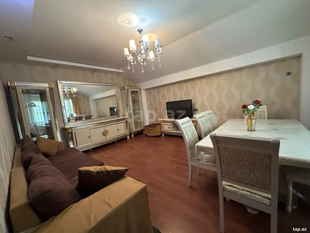 Kirayə verilir 3 otaqlı yeni tikili 120 m²