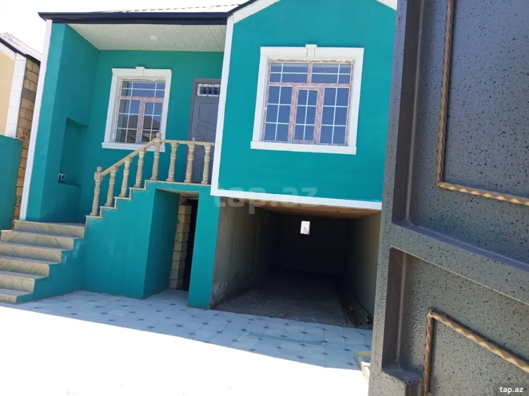 Satılır 5 otaqlı həyət evi 100 m²
