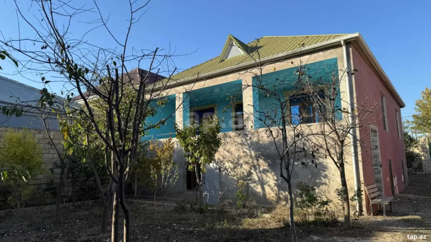 Satılır 3 otaqlı həyət evi 124 m²