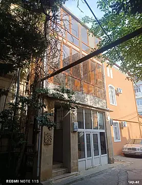 Kirayə verilir 6 otaqlı yeni tikili 250 m² — Bakı 6 otaq 250.00 m²
