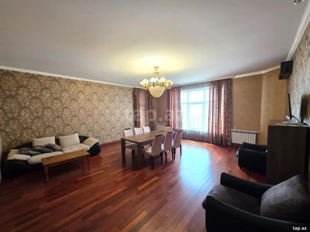 Kirayə verilir 3 otaqlı yeni tikili 170 m²