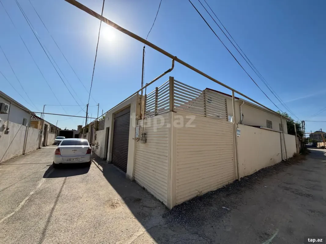 Satılır 4 otaqlı həyət evi 107 m²