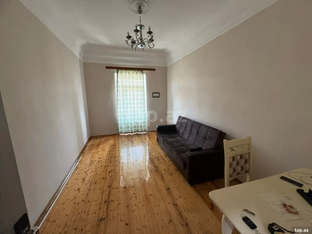 Kirayə verilir 2 otaqlı mənzil 50 m²