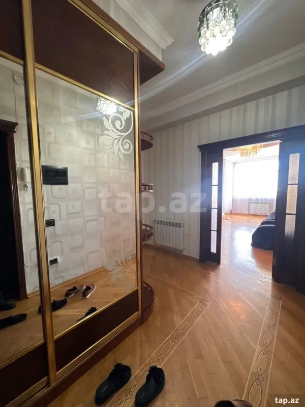 Kirayə verilir 3 otaqlı yeni tikili 86 m²