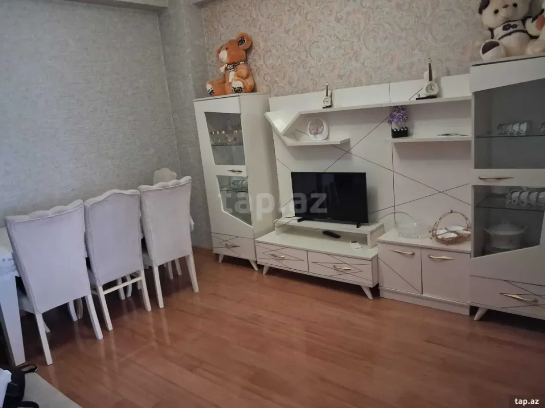 Kirayə verilir 2 otaqlı yeni tikili 50 m²