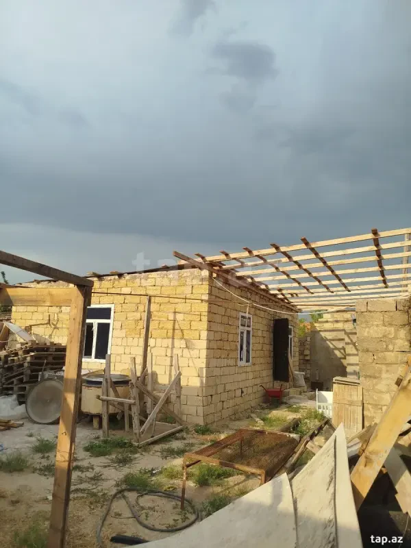 Satılır 2 otaqlı həyət evi 60 m²