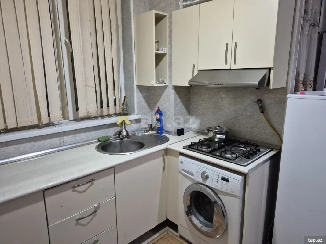 Kirayə verilir 1 otaqlı yeni tikili 30 m²