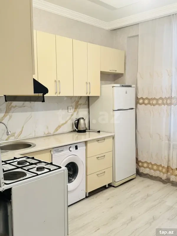 Kirayə verilir 2 otaqlı yeni tikili 90 m²