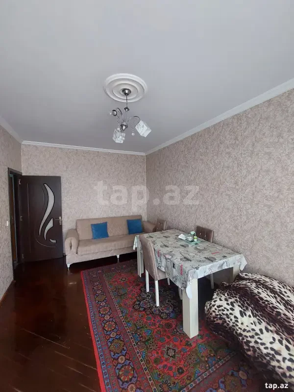 Kirayə verilir 2 otaqlı mənzil 30 m²