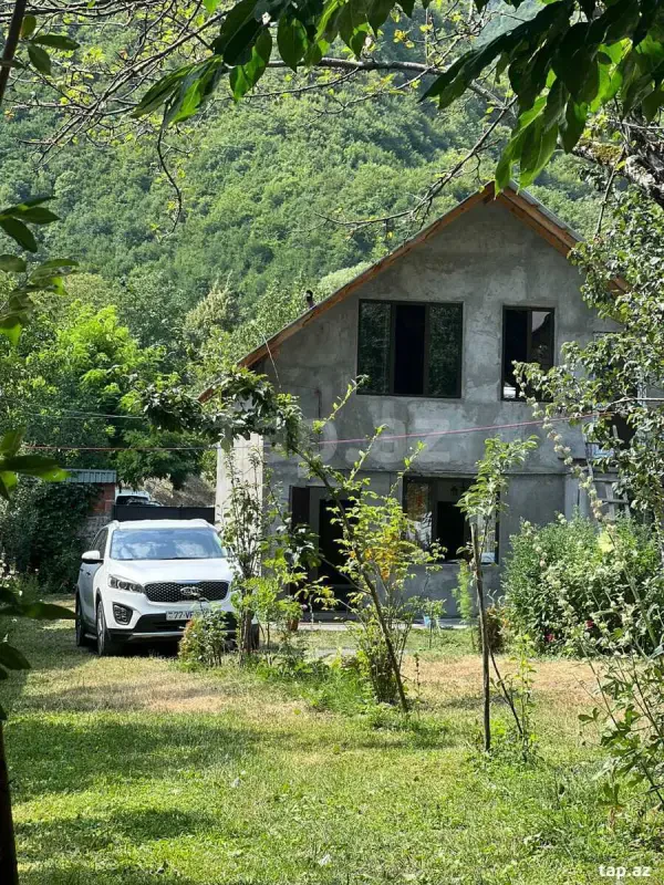 Kirayə verilir 2 otaqlı həyət evi 80 m²