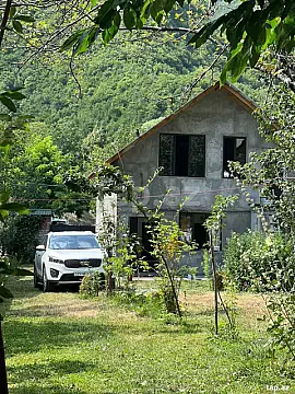 Kirayə verilir 2 otaqlı həyət evi 80 m² — Qax 2 otaq 80.00 m²