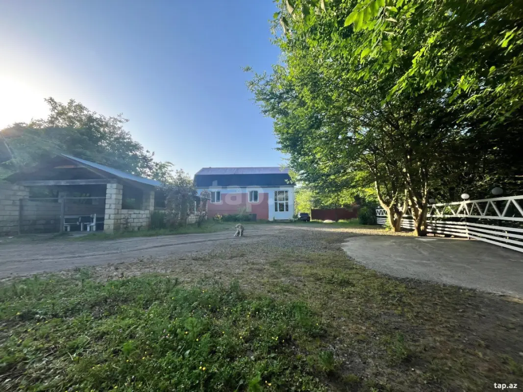 Kirayə verilir 6 otaqlı həyət evi 280 m²