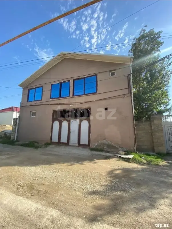 Satılır 3 otaqlı həyət evi 100 m²