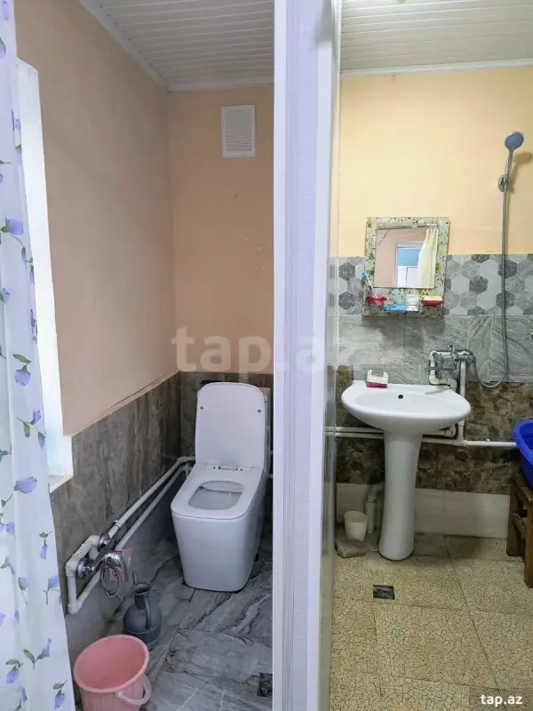 Kirayə verilir 3 otaqlı həyət evi 100 m²
