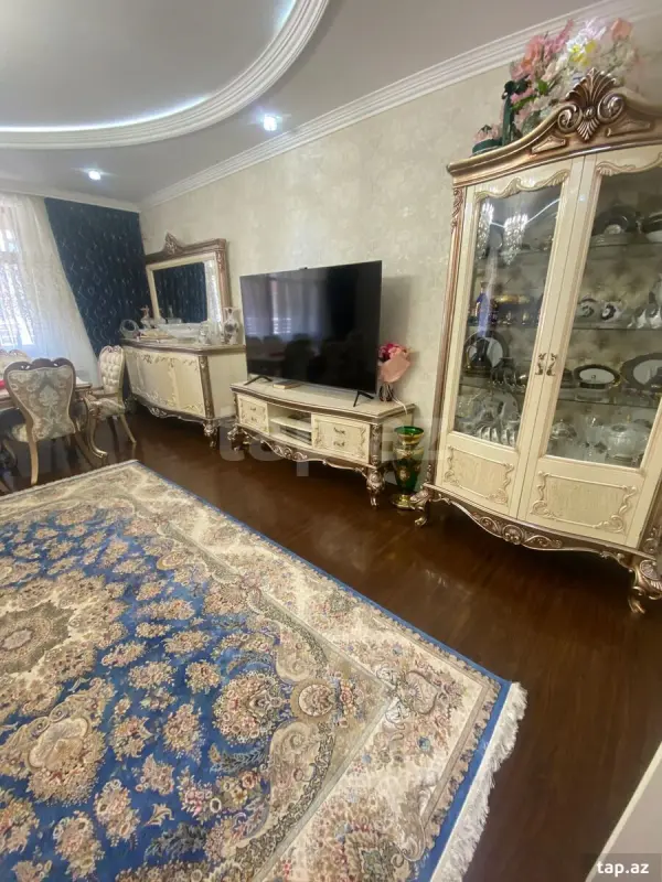 Satılır 3 otaqlı yeni tikili 150 m²