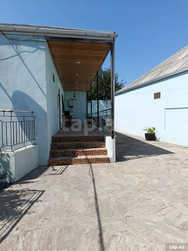 Satılır 3 otaqlı həyət evi 100 m²