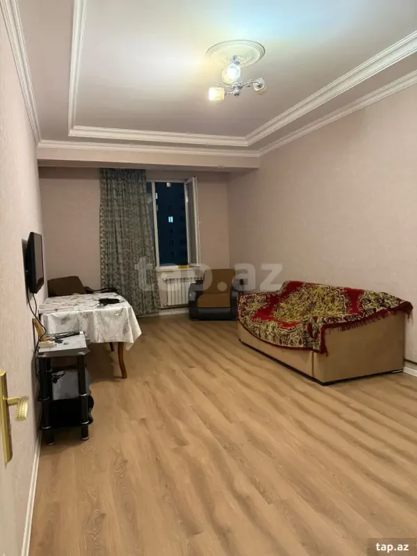 Kirayə verilir 2 otaqlı yeni tikili 70 m²