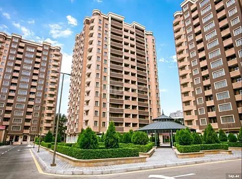 Satılır 3 otaqlı yeni tikili 153 m² — Bakı 3 otaq 153.00 m²