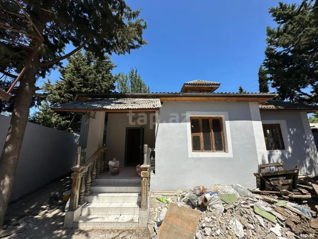 Satılır 4 otaqlı həyət evi 150 m²