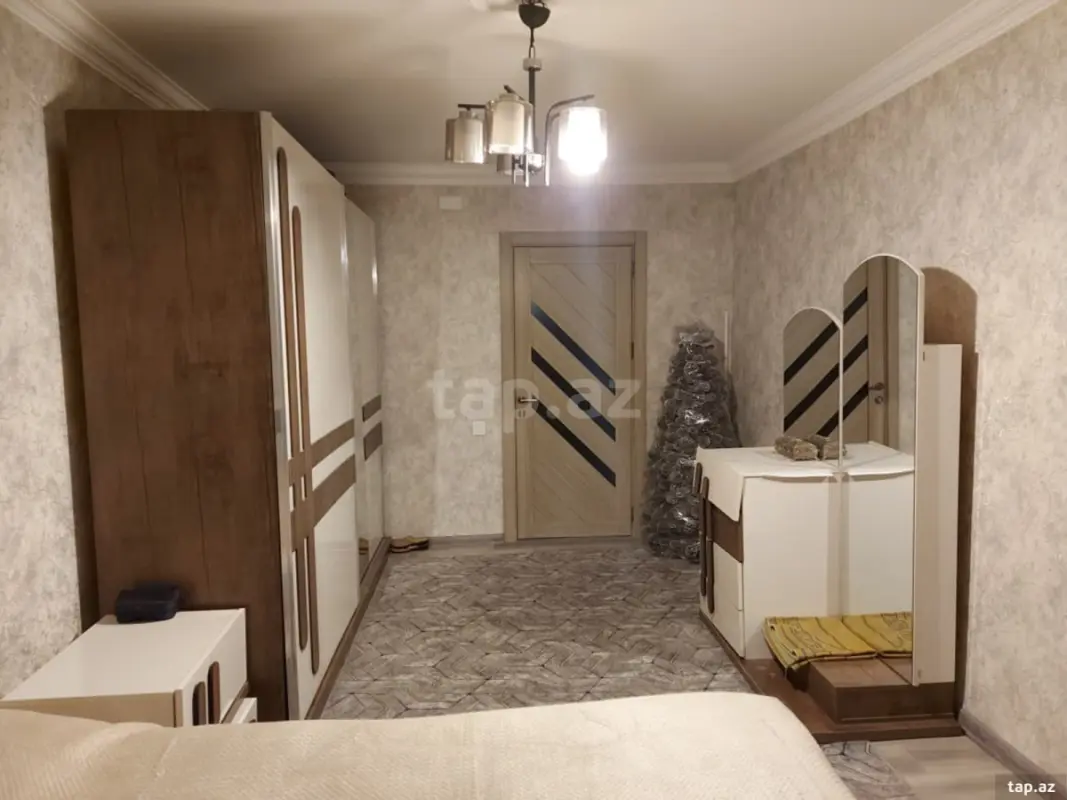 Satılır 3 otaqlı mənzil 76 m²