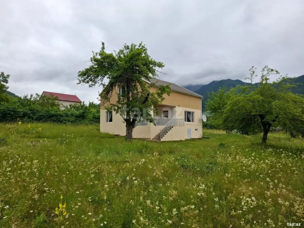 Kirayə verilir 4 otaqlı həyət evi 160 m²
