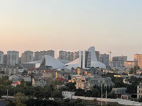 Kirayə verilir 3 otaqlı yeni tikili 100 m² — Bakı 3 otaq 100.00 m²