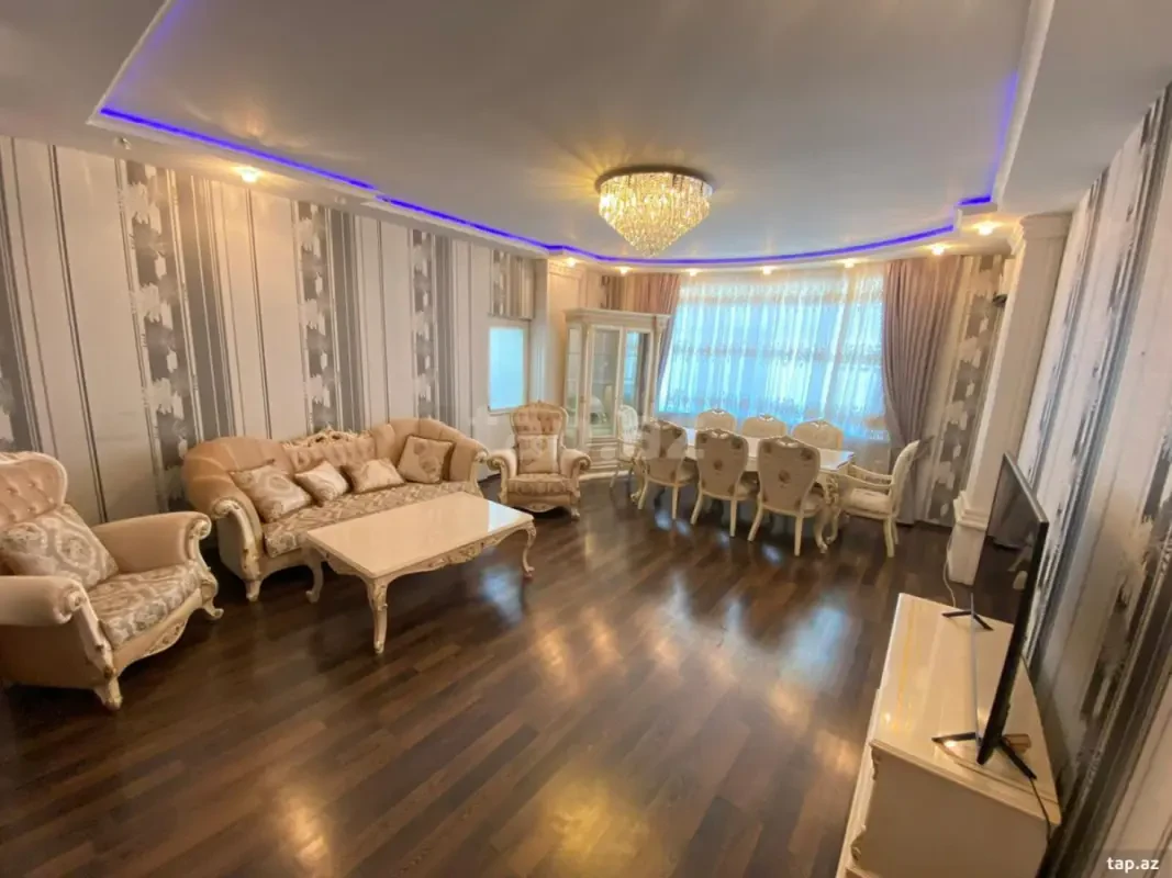 Satılır 3 otaqlı yeni tikili 136 m²
