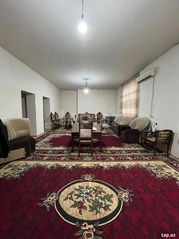Satılır 6 otaqlı həyət evi 220 m²