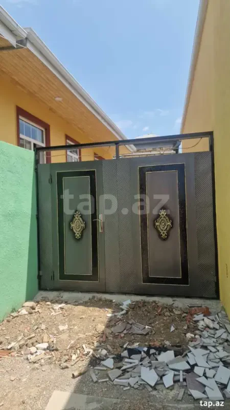 Satılır 3 otaqlı həyət evi 170 m²