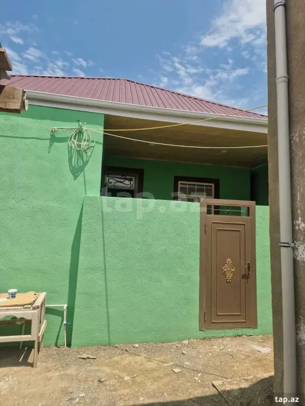 Satılır 3 otaqlı həyət evi 100 m²