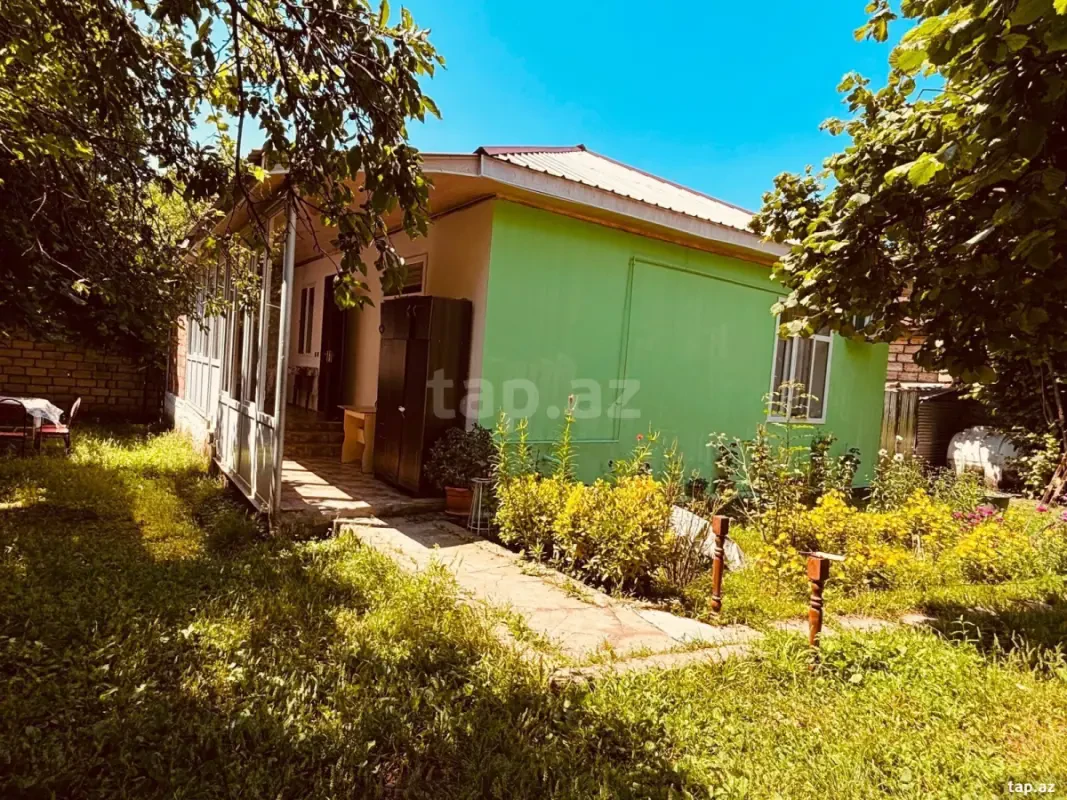 Kirayə verilir 2 otaqlı həyət evi 20 m²