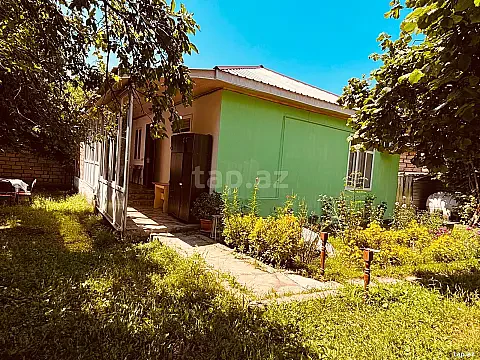 Kirayə verilir 2 otaqlı həyət evi 20 m² — Qəbələ 2 otaq 20.00 m²