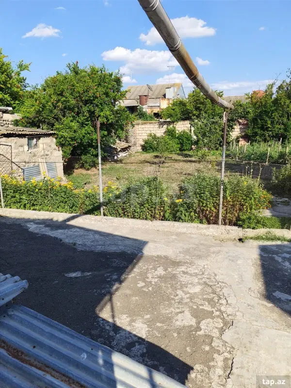 Satılır 4 otaqlı həyət evi 100 m²