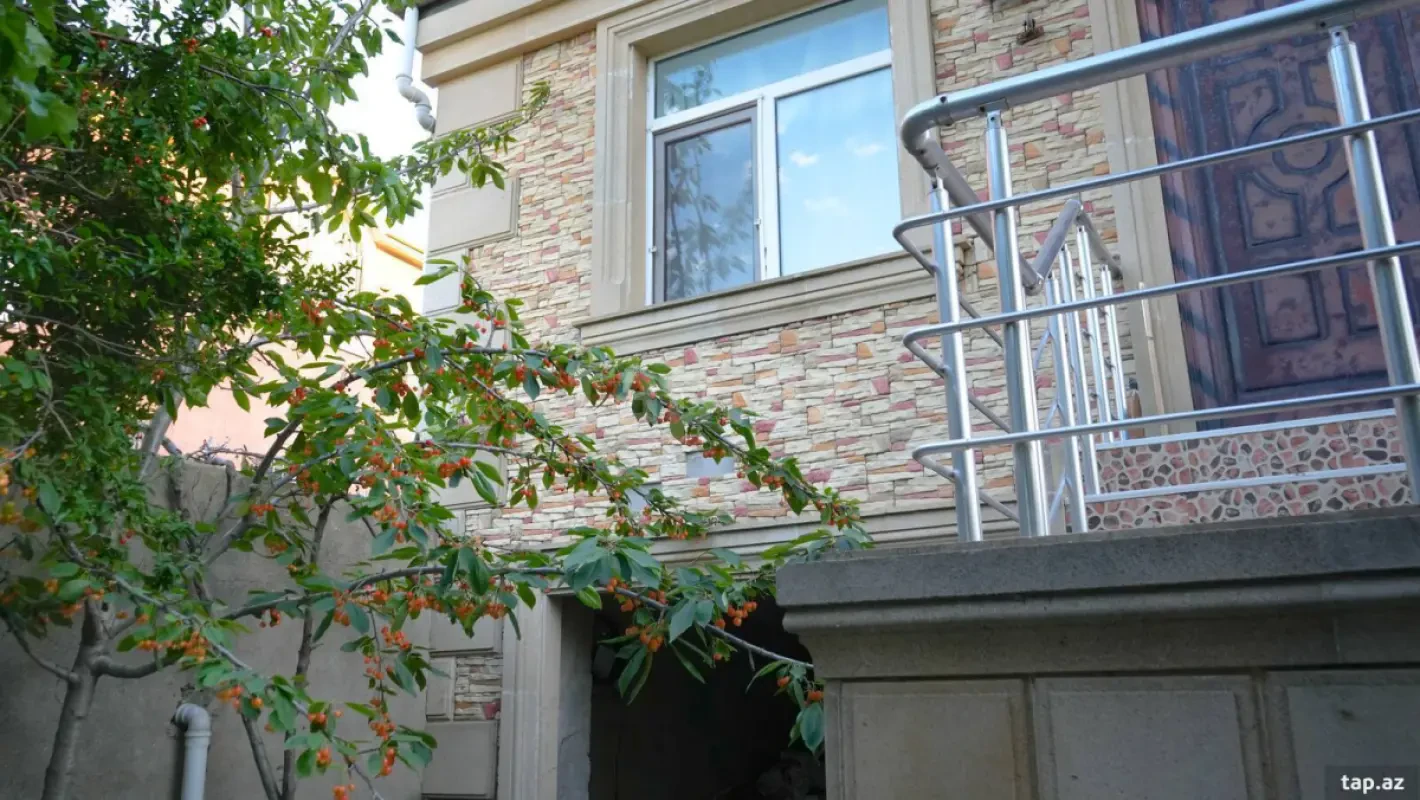 Satılır 4 otaqlı həyət evi 120 m²